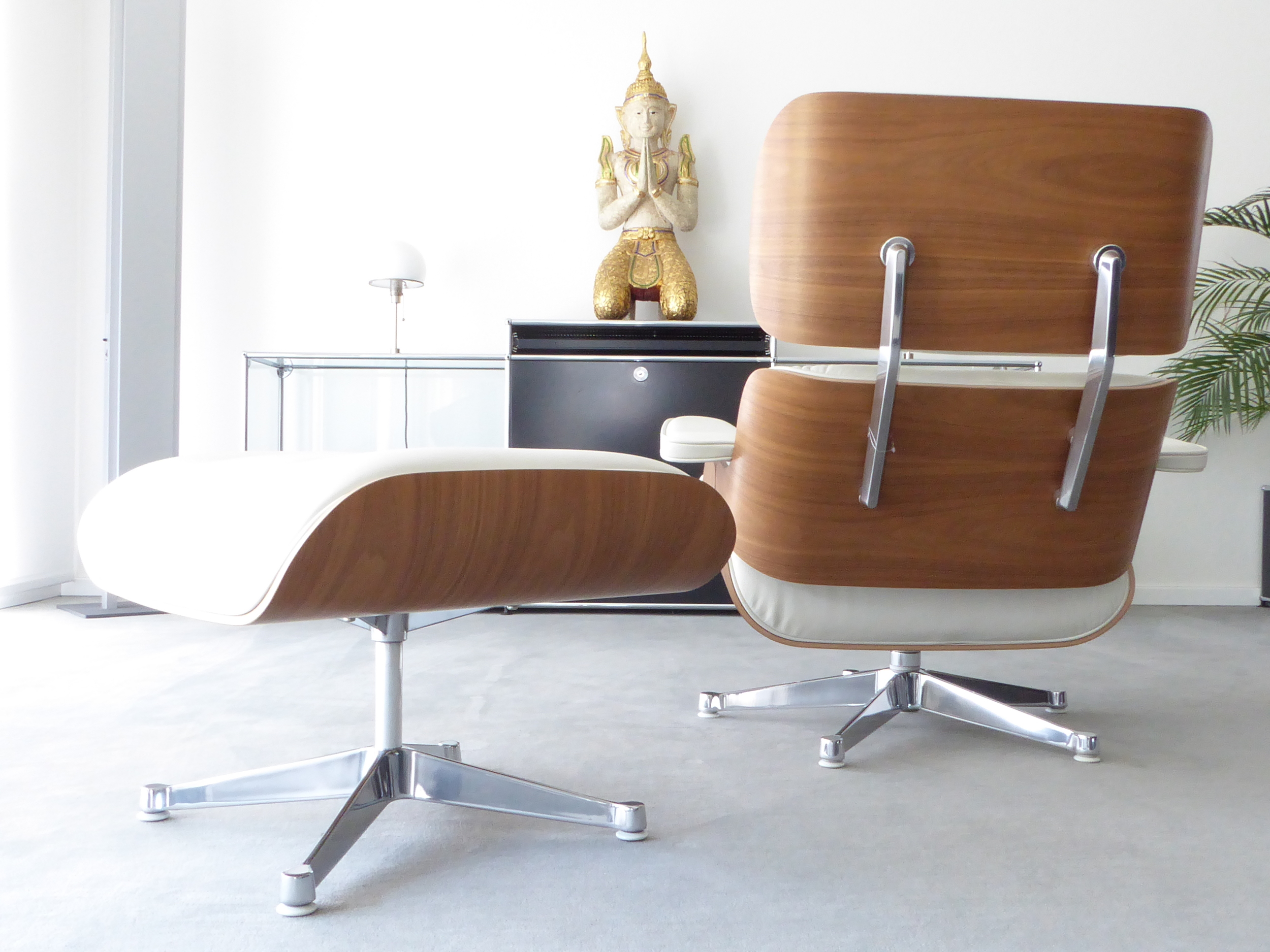 Vitra Eames Lounge Chair XL Ottomane White Version Prem. Leder snow Top furniture4life